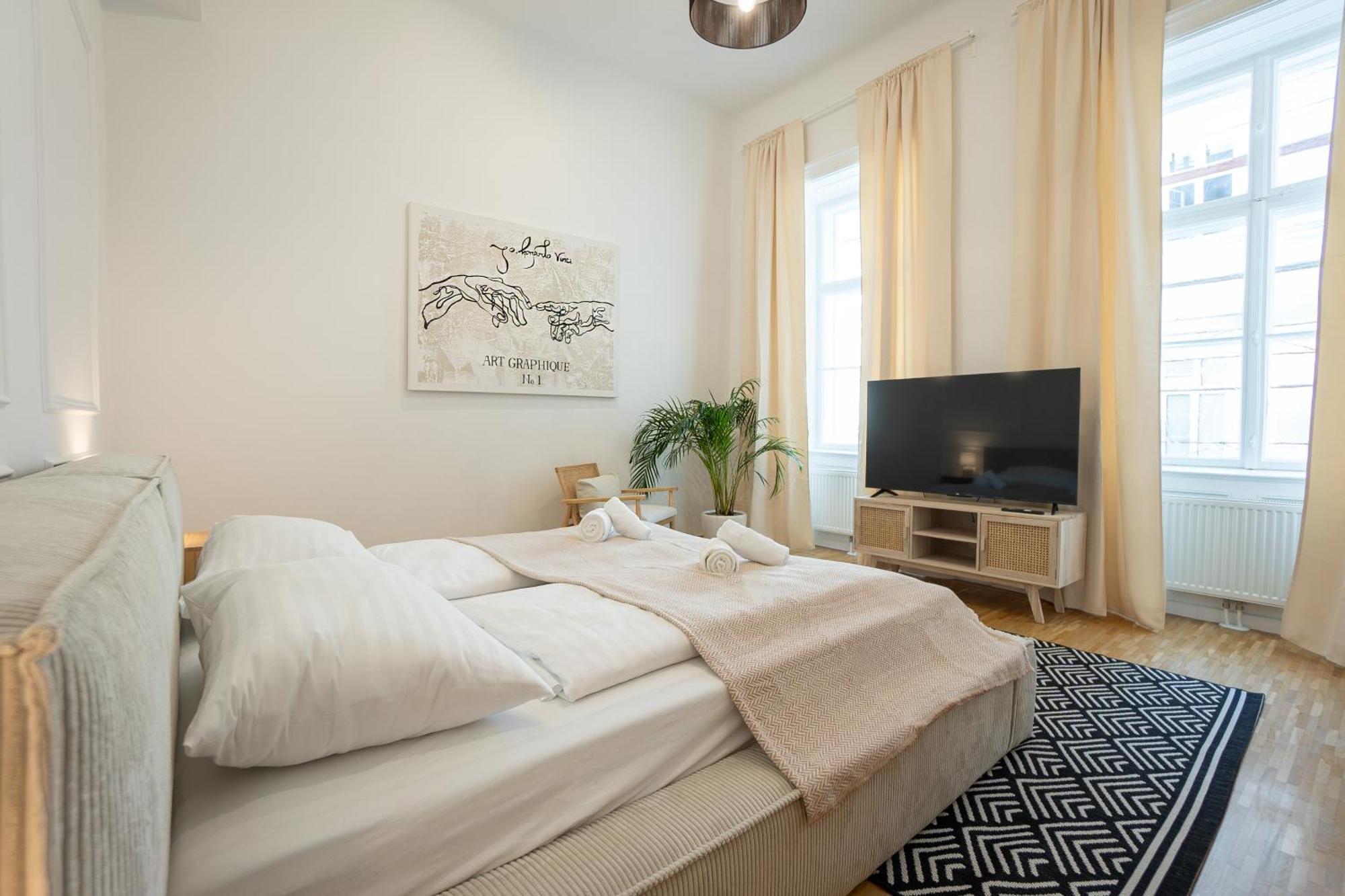 Apartment In The City *